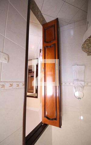 Casa à venda com 210m², 4 quartos e 4 vagasBanheiro 2