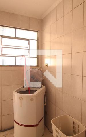 Casa à venda com 210m², 4 quartos e 4 vagasÁrea de serviço