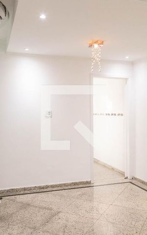 Casa à venda com 400m², 4 quartos e 2 vagas Casa à venda com 400m², 4 quartos e 2 vagasSala 1