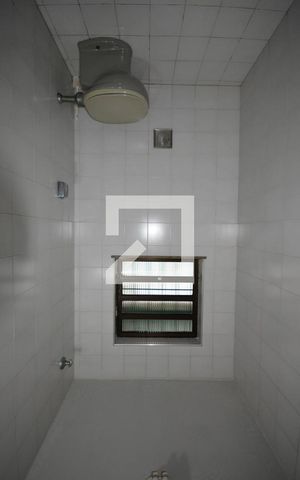 Casa à venda com 650m², 6 quartos e 8 vagasBanheiro 4