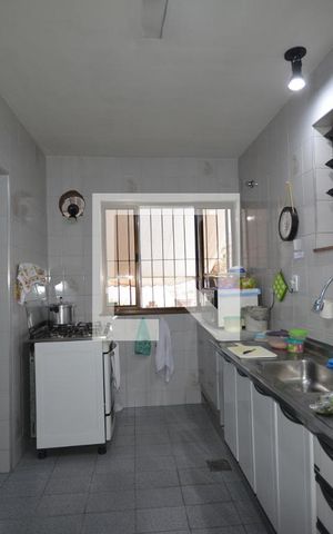 Casa à venda com 650m², 6 quartos e 8 vagasCozinha