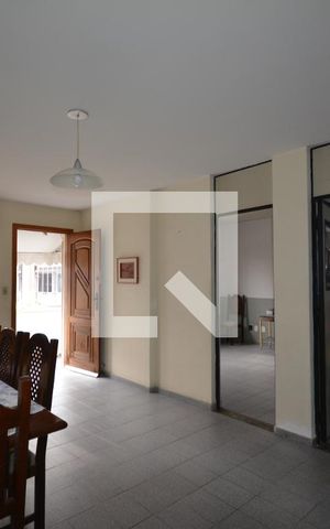 Casa à venda com 650m², 6 quartos e 8 vagasSala de Jantar