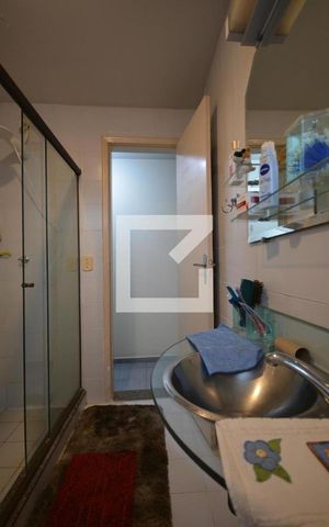 Casa à venda com 650m², 6 quartos e 8 vagasBanheiro 1