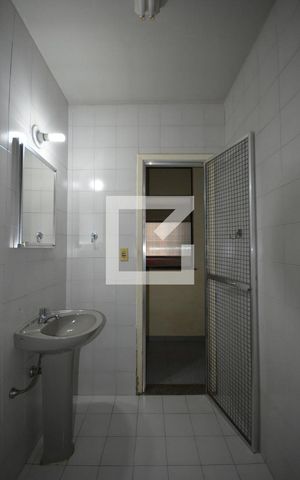Casa à venda com 650m², 6 quartos e 8 vagasBanheiro 4