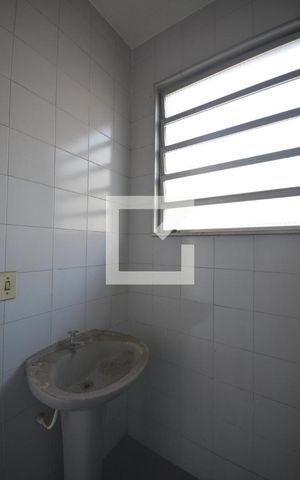 Casa à venda com 650m², 6 quartos e 8 vagasBanheiro de Serviço