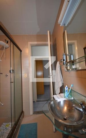 Casa à venda com 650m², 6 quartos e 8 vagasBanheiro 1