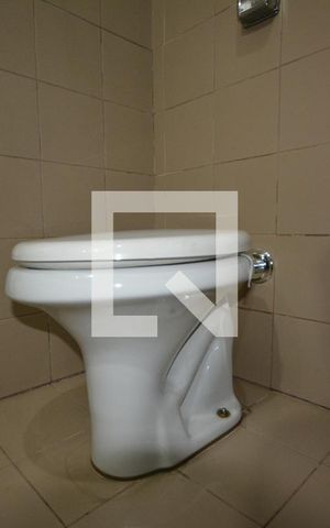 Casa à venda com 650m², 6 quartos e 8 vagasBanheiro 3