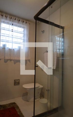 Casa à venda com 650m², 6 quartos e 8 vagasBanheiro 1