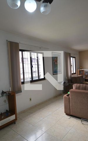 Casa à venda com 650m², 6 quartos e 8 vagasSala