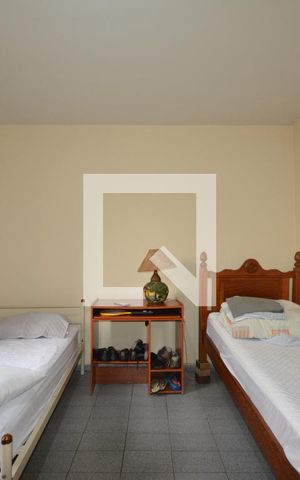 Casa à venda com 650m², 6 quartos e 8 vagasQuarto 2