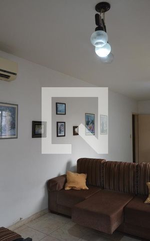 Casa à venda com 650m², 6 quartos e 8 vagasSala