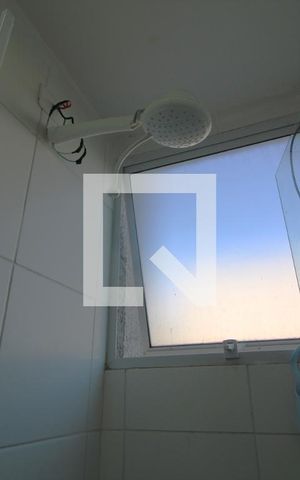 Apartamento à venda com 44m², 2 quartos e sem vagaChuveiro