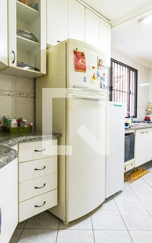 Casa para alugar com 200m², 4 quartos e 1 vaga Casa para alugar com 200m², 4 quartos e 1 vagaCozinha