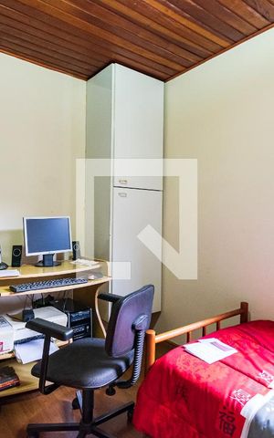 Casa para alugar com 200m², 4 quartos e 1 vaga Casa para alugar com 200m², 4 quartos e 1 vagaQuarto 3