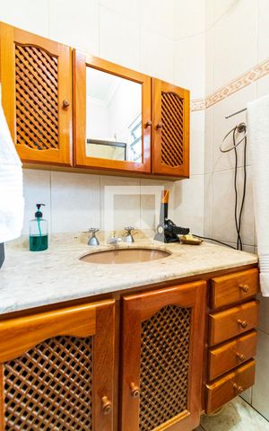 Casa para alugar com 200m², 4 quartos e 1 vaga Casa para alugar com 200m², 4 quartos e 1 vagaBanheiro Social