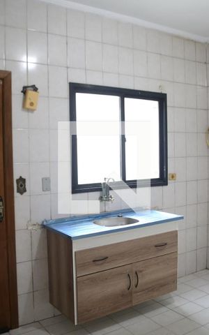 Casa para alugar com 116m², 2 quartos e 2 vagasCozinha