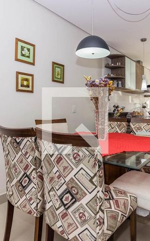 Casa para alugar com 147m², 4 quartos e 2 vagas Casa para alugar com 147m², 4 quartos e 2 vagasSala