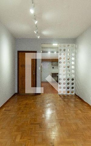 Apartamento para alugar com 86m², 3 quartos e sem vaga Apartamento para alugar com 86m², 3 quartos e sem vagaSala