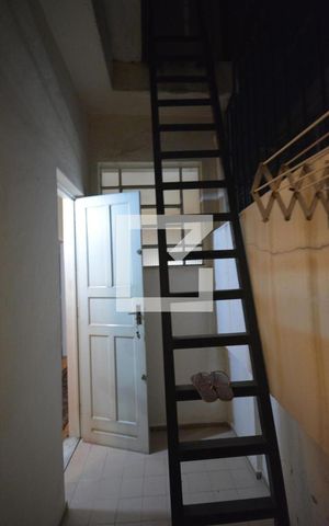 Apartamento à venda com 200m², 4 quartos e 1 vagaEscada