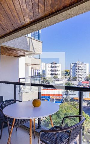 Apartamento para alugar com 52m², 1 quarto e 1 vaga Apartamento para alugar com 52m², 1 quarto e 1 vagaSacada