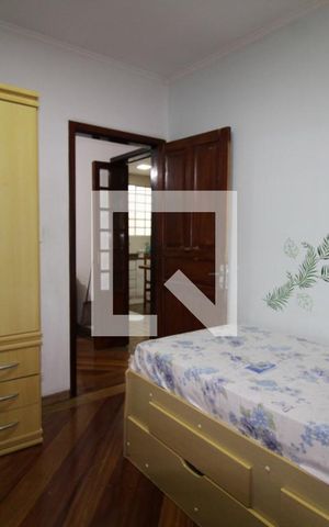 Casa para alugar com 130m², 3 quartos e 3 vagasQuarto 2