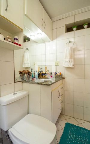 Apartamento à venda com 54m², 2 quartos e 1 vaga Apartamento à venda com 54m², 2 quartos e 1 vagaBanheiro da Suíte