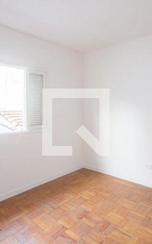Casa à venda com 245m², 3 quartos e 2 vagasSuíte