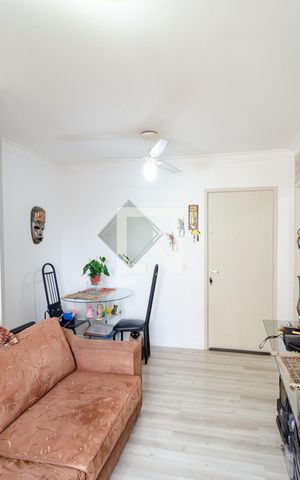Apartamento à venda com 48m², 2 quartos e 1 vaga Apartamento à venda com 48m², 2 quartos e 1 vagaSala