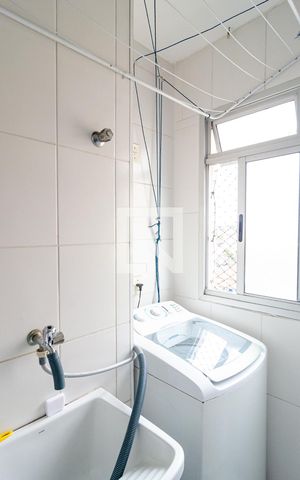 Apartamento à venda com 48m², 2 quartos e 1 vaga Apartamento à venda com 48m², 2 quartos e 1 vagaLavanderia