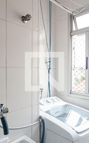 Apartamento à venda com 48m², 2 quartos e 1 vaga Apartamento à venda com 48m², 2 quartos e 1 vagaLavanderia