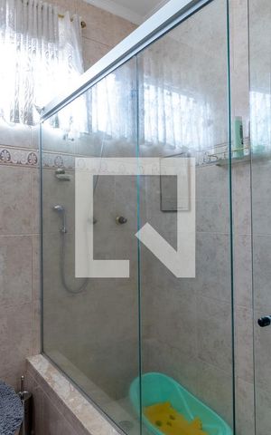 Casa à venda com 400m², 3 quartos e 2 vagasBanheiro 2
