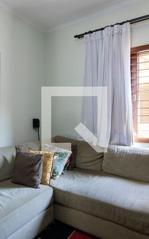 Casa à venda com 400m², 3 quartos e 2 vagasquarto de tv