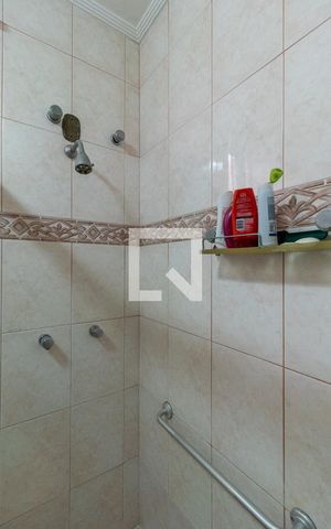 Casa à venda com 400m², 3 quartos e 2 vagasBanheiro da Suíte