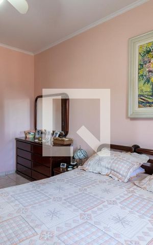 Casa à venda com 400m², 3 quartos e 2 vagasSuíte