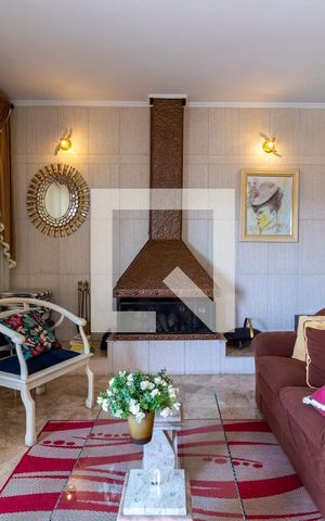 Casa à venda com 400m², 3 quartos e 2 vagasSala de Estar