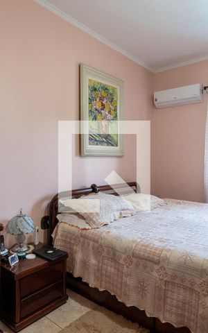 Casa à venda com 400m², 3 quartos e 2 vagasSuíte