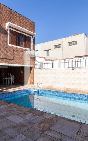 Casa à venda com 400m², 3 quartos e 2 vagasPiscina