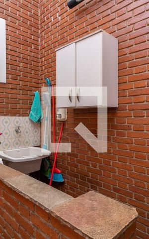 Casa à venda com 400m², 3 quartos e 2 vagasÁrea de Serviço