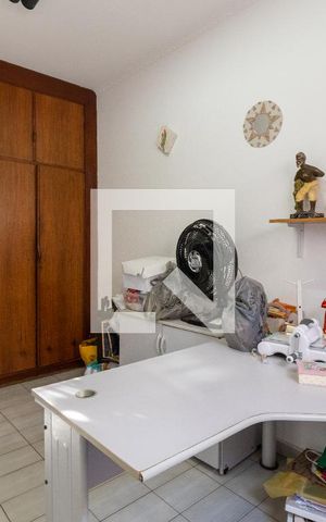 Casa à venda com 400m², 3 quartos e 2 vagasQuarto de Serviço