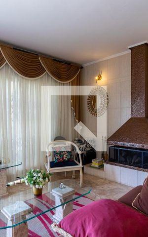 Casa à venda com 400m², 3 quartos e 2 vagasSala de Estar