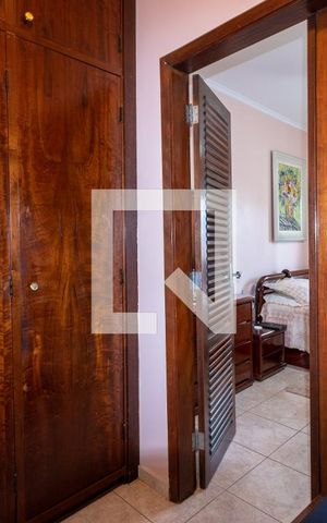 Casa à venda com 400m², 3 quartos e 2 vagasCloset da Suíte