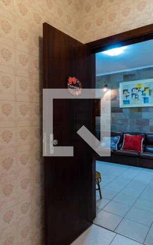 Casa à venda com 400m², 3 quartos e 2 vagasBanheiro
