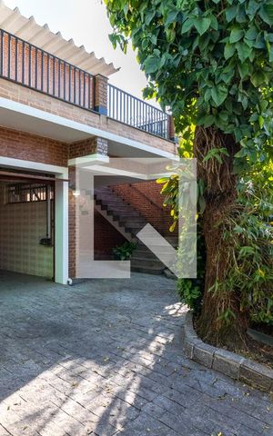 Casa à venda com 400m², 3 quartos e 2 vagasGaragem