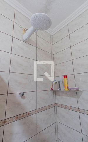 Casa à venda com 230m², 3 quartos e 2 vagas Casa à venda com 230m², 3 quartos e 2 vagasBanheiro 2