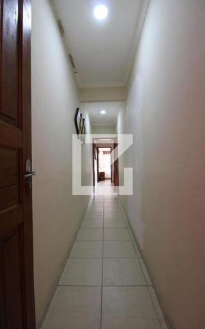Casa à venda com 270m², 3 quartos e 8 vagasCorredor