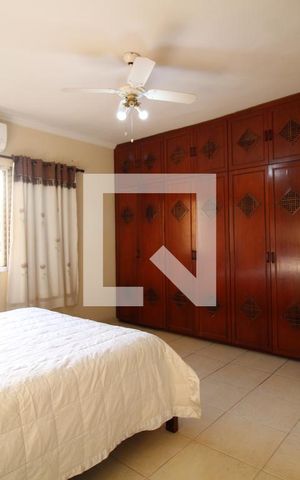 Casa à venda com 270m², 3 quartos e 8 vagasSuíte