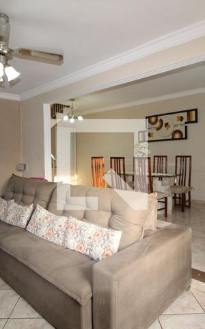 Casa à venda com 270m², 3 quartos e 8 vagasSala de Estar