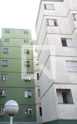 Apartamento à venda com 47m², 2 quartos e 1 vaga Apartamento à venda com 47m², 2 quartos e 1 vagaFachada