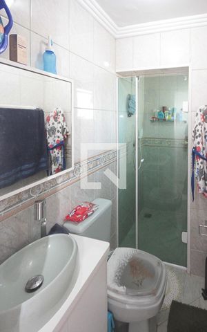 Apartamento à venda com 47m², 2 quartos e 1 vaga Apartamento à venda com 47m², 2 quartos e 1 vagaBanheiro