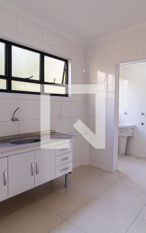 Apartamento para alugar com 78m², 2 quartos e sem vaga Apartamento para alugar com 78m², 2 quartos e sem vagaCozinha